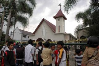 9 Biserici creştine închise datorită presiunii islamiste în Indonezia
