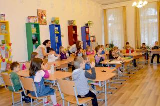 Biserica, educația și lupta pentru viață