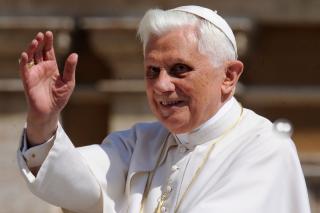 200 000 de oameni la binecuvântarea finală a Papei Benedict