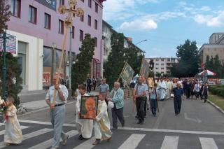 Procesiune impresionantă la Bacău, în cinstea Sfinţilor Împăraţi Constantin şi Elena