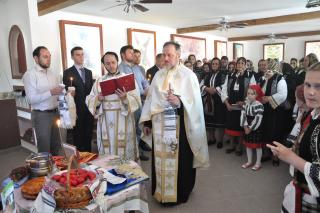 Sfinţire de aşezământ-praznicar, în parohia Vicovu de Sus-Est