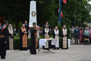 Comemorarea eroilor la Moineşti