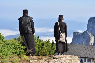 Ține mintea în pomenirea sfântului nume al Domnului Iisus
