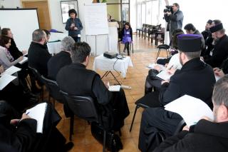 Curs pentru atragerea de fonduri în parohii la Săvineşti