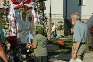 Pelerinaje în cinstea Maicii Domnului în Eparhia Romanului şi Bacăului