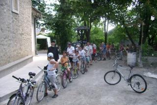 Pelerinaj pe bicicletă la Mănăstirea Vlădiceni