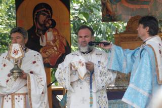 PS Ioachim Băcăuanul a slujit la Biserica Precista din Bacău