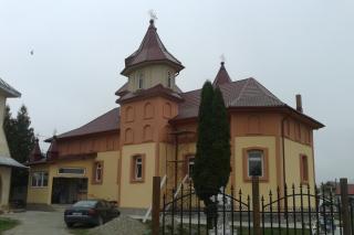 O nouă poartă către cer în parohia Gârleni