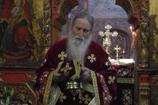 Slujbă arhierească la Mănăstirea Moldoviţa