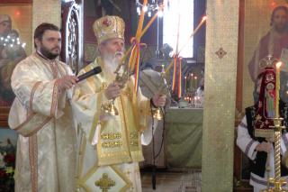 Liturghie arhierească în parohia Horodnic de Sus