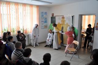 Spectacol artistic la Şcoala "Bogdan Petriceicu Hașdeu"