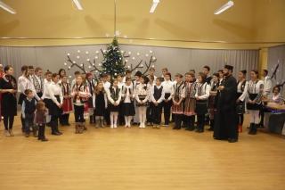 Concert de colinde la Centrul de recuperare şi reabilitare a persoanelor cu handicap din Păstrăveni