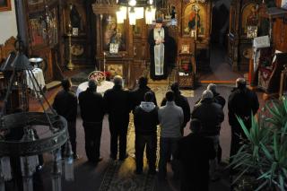 Deţinuţi în pelerinaj la Biserica Toma Cozma