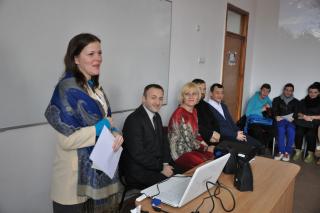 "Naşterea Domnului, prilej de bucurie pentru creştini"