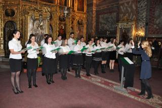 "Colindele mărturisesc adevărul Nașterii Domnului"