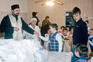 Daruri pentru copiii de la Aşezământul "Samarineanul milostiv"