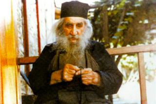 Gheronda Arsenie cel din peșteră (10)