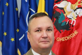 Forțele Terestre îl au ca nou șef pe generalul-maior Nicolae Ciucă