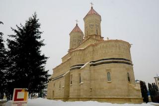 Mănăstirea „Sfinții Trei Ierarhi”din Iași – mărturii ale închinătorilor din trecut și de astăzi
