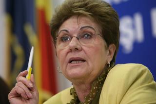 Peste 80.000 de copii din România au cel puțin un părinte plecat la muncă în străinătate