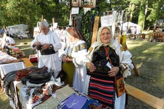Breslele ieşene şi bisericile lor: pagini de istorie meşteşugărească