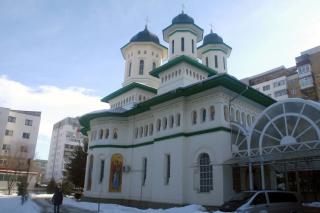 Duminica ceaiului cald la parohia „Sfântul Gheorghe” din Bacău