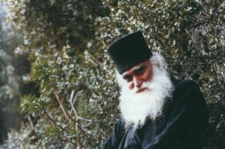 Răbdare în întristări – părinţii de aur ai Stareţului Efrem Katunakiotul