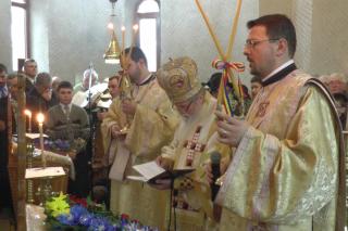 Liturghie arhierească în parohia "Izvorul Tămăduirii" - Burdujeni
