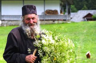 Cel care ţine la voia sa, leapădă voia lui Dumnezeu…