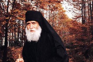 Dacă oamenii ar trăi simplu, evangheliceşte, s-ar îndulci duhovniceşte de Hristos