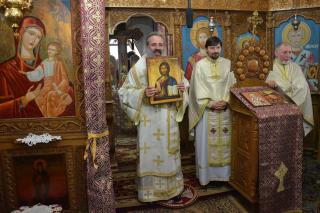 Liturghie arhierească și instalare de preot la Bohotin