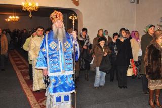 Vizită arhierească la biserica „Sfântul Ştefan” din Turnu Severin