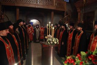 Despre Apostoli și ierarhia Bisericii