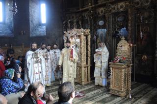 Liturghie arhierească la Mănăstirea Galata