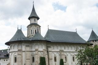 Mănăstirea Putna va fi restaurată cu fonduri europene