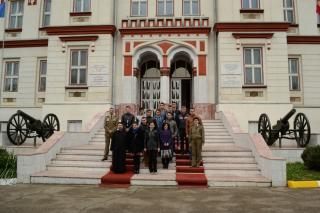 „Profesia militară - «prăpastia» dintre vis şi realitate“