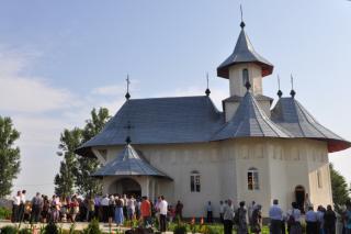 IPS Teofan: „Îmbrăcarea în Dumnezeu nu se poate face fără duhul pocăinţei“