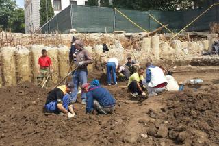 Vestigii arheologice din secolele XV-XVII descoperite în curtea Catedralei mitropolitane din Iaşi