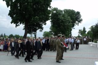 Ceremonii militare şi religioase de Ziua Eroilor, în Moldova