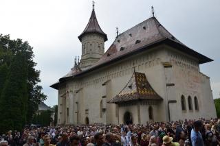Sfinții Ioan Botezătorul și Ioan cel Nou de la Suceava, modele pentru tinerii de azi
