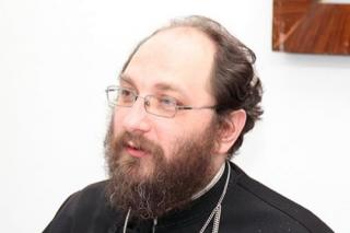 Relaţiile din familiile noastre au fost diminuate un pic şi de presiunea socia­lă