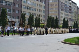 Procesiune la Piatra Neamţ cu moaştele Sfântului Simeon