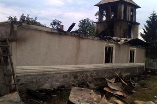 Incendiu la capela de cimitir din Parohia „Sfinţii Voievozi“ - Cristeşti