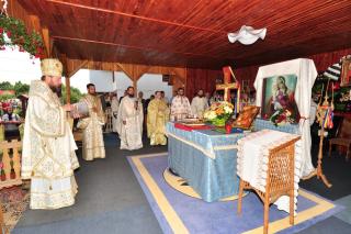 Slujbă arhierească la Mănăstirea Bogdăneşti