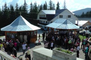 Slujbă arhierească la 1.700 m altitudine