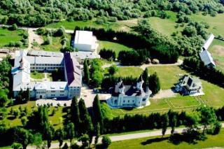 Admitere pentru locurile rămase libere la Seminarul Teologic de la Mănăstirea Neamţ