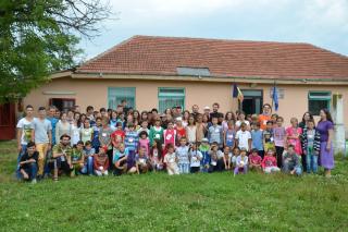 100 de copii, la „Tabăra din pridvorul satului” de la Moreni