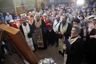 Icoana Maicii Domnului de la Neamţ, în pelerinaj la Bacău