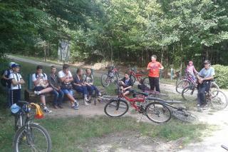 Tinerii din Parohia Poiana-Vorona, în pelerinaj pe bicicletă