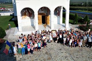 Sfinţii Martiri Brâncoveni, ocrotitorii „Taberei din pridvorul satului“- Bodeşti